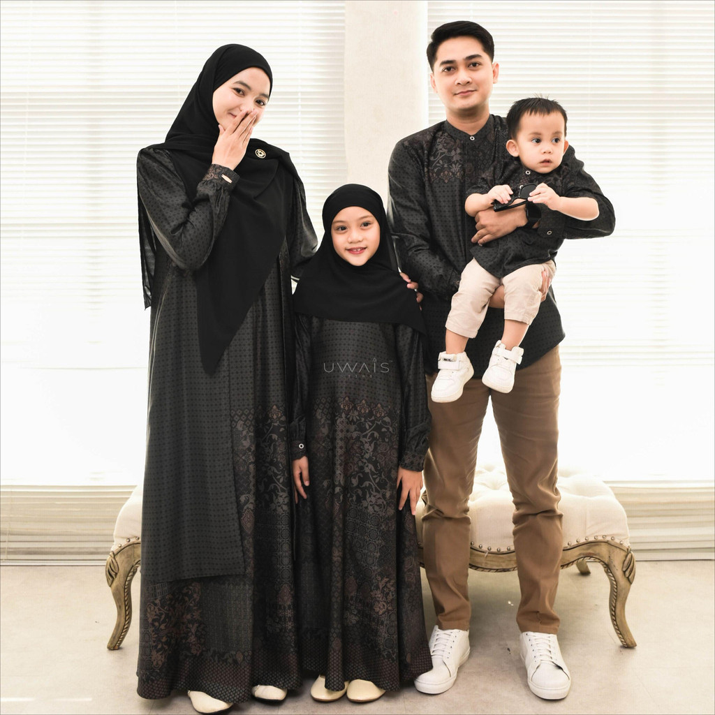 Baju Couple Pasangan Sarimbit Lebaran 2026 Gamis Printing Hitam Premium Uwais Tali Nadi Black Series