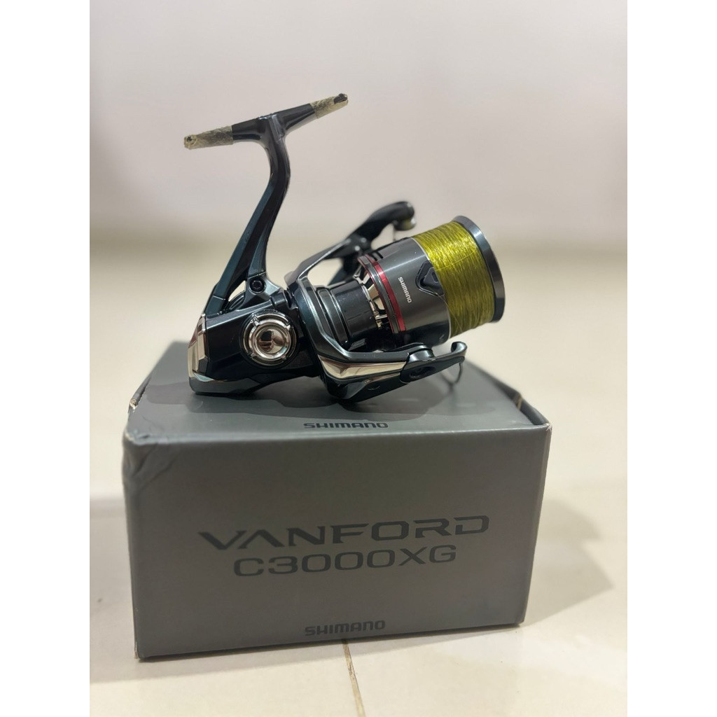 Reel pancing shimano vanford c3000xg (bekas)