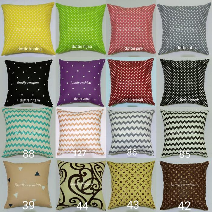 SARUNG BANTAL SOFA 60X60