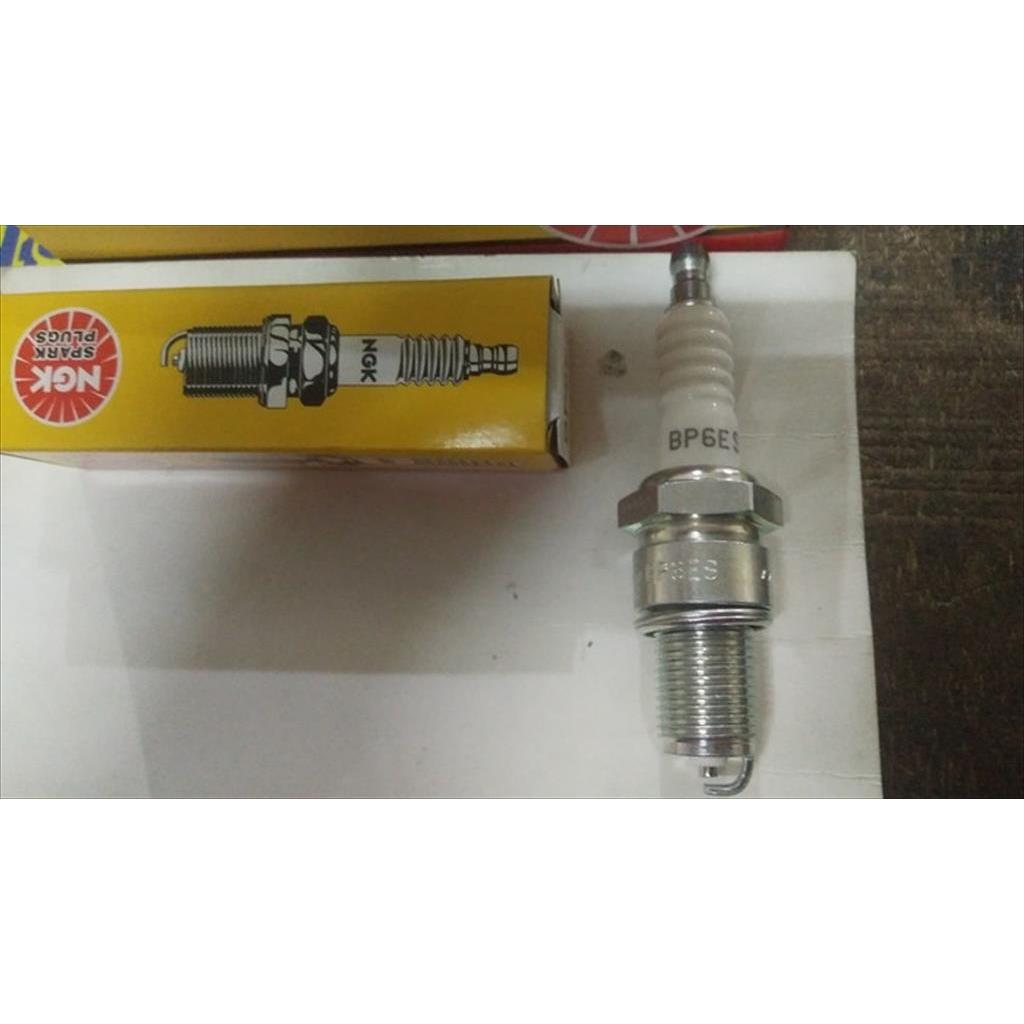 Busi Spark Plug Mobil Nissan March BP6ES NGK Asli