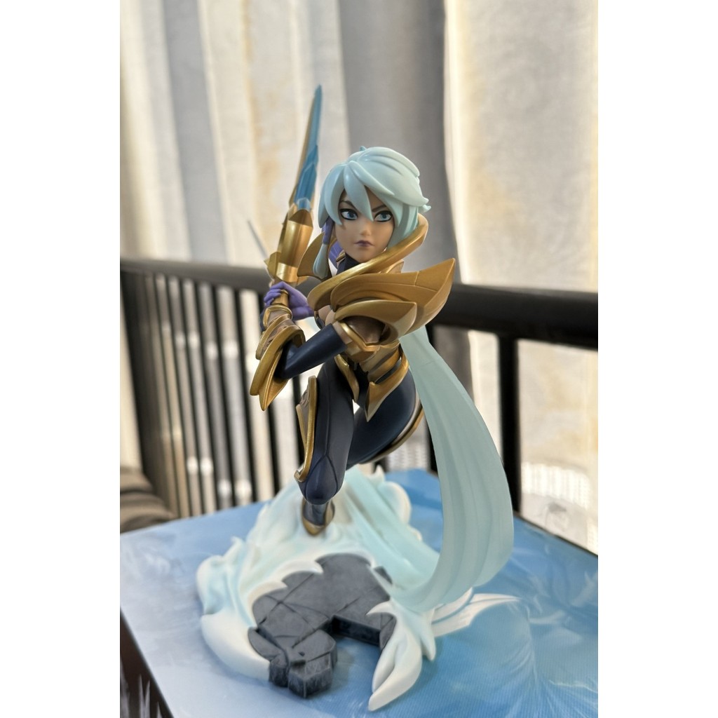 League Of Legends Game Figure The Piltover Enforcer Vi Jinx Medium Sculpture Action Figure Model Car