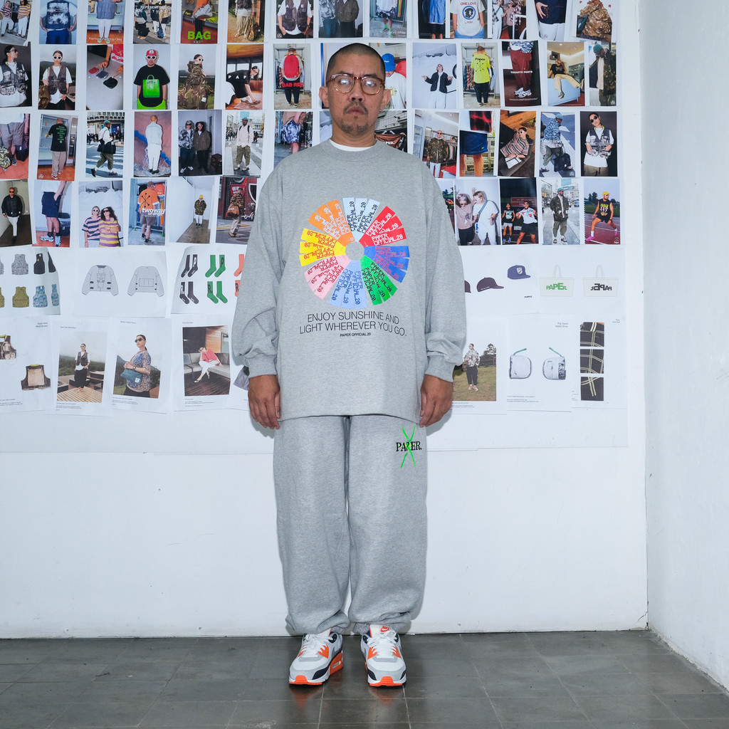 Paper. Kaos Lengan Panjang Pria Sablon Enjoy Vision Misty