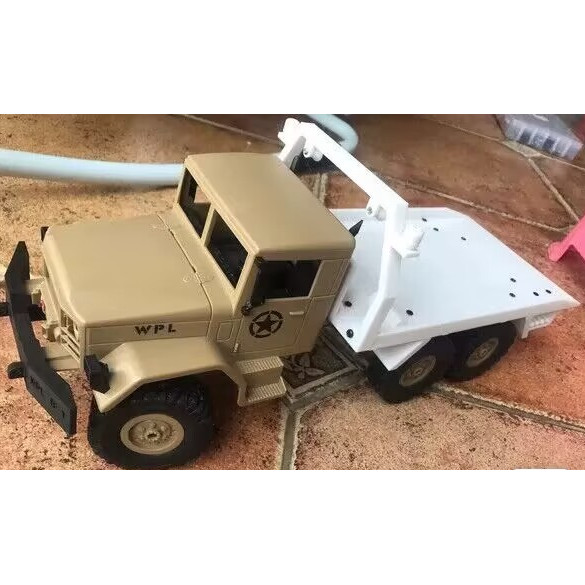 WPL B16 B-16 1:16 RC Truck WPL 1/16 RC Crawler Car 6WD 2.4G Mini Off-Road Remote Control Car  Rear b