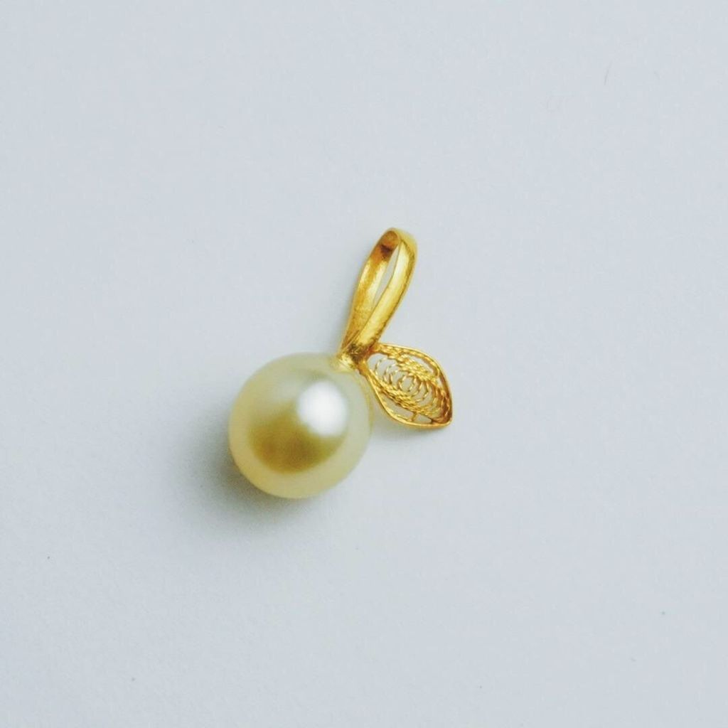 Liontin Emas Rekah Asli Mutiara Air Laut Lombok