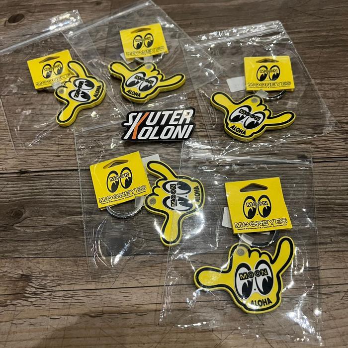 Promo MOON ALOHA Shaka Key Ring Keychain Gantungan Kunci Original Mooneyes Terlaris