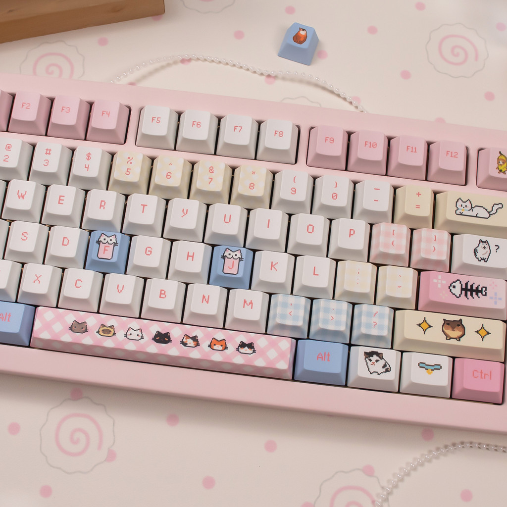 Pink kitten Keycaps Dye-sub erry profile PBT keycaps set Emojis keycaps sets For MX 61/68/96/104 Mea