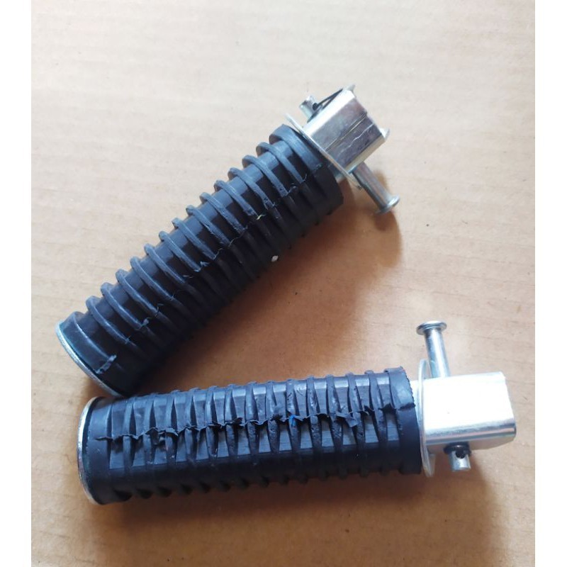 Footstep pijakan belakang honda c70 c700 c800 untuk astrea prima star dan astrea 800