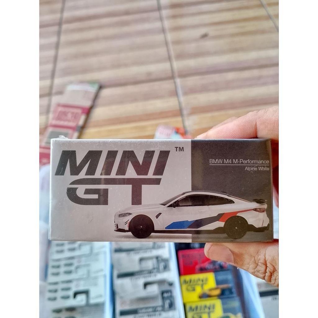Mini GT 346 - BMW M4 M-Performance (G82) - Alpine White (Diecast)