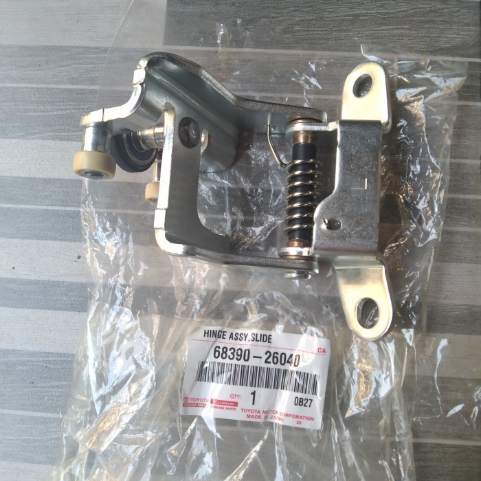 roller pintu sliding Tengah belakang Toyota Hiace commuter 68390-26040