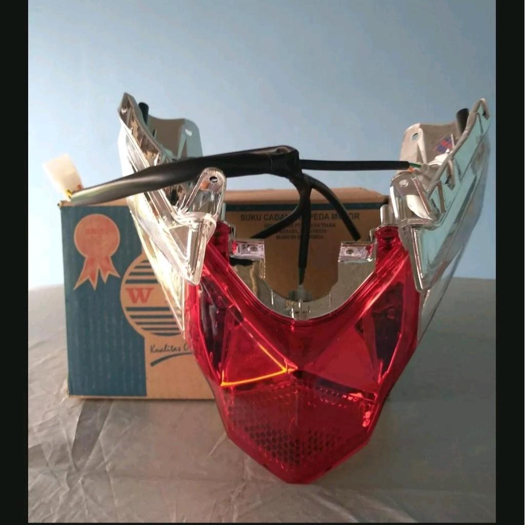lampu belakang /stop laml assy vario tekno 125 old