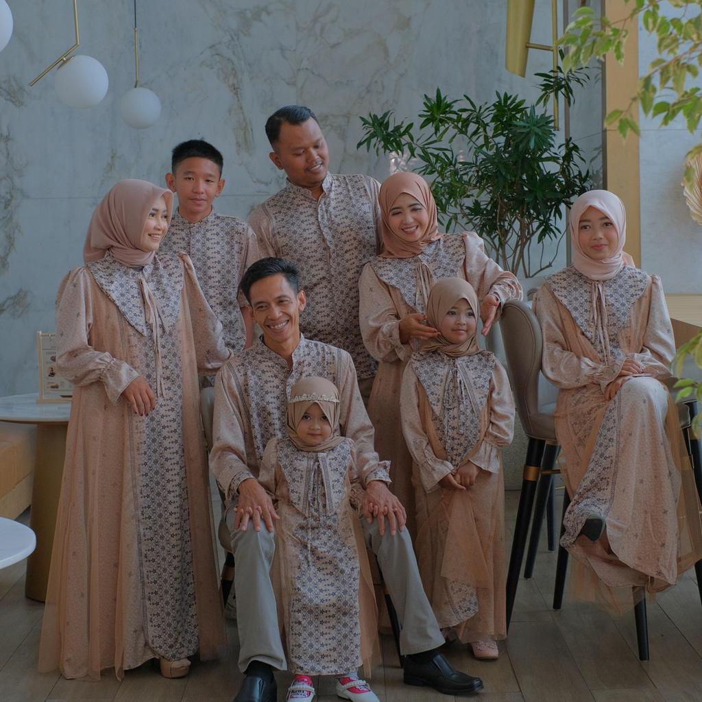 Rayya GAMIS COUPLE RAYYA PRODUK BARU BAHAN SILK Dior  MIX TILE Desain Menarik untuk Keluarga,Nyaman 