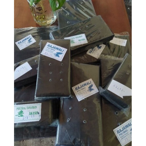 Polybag tanaman ukuran 40x40 isi 20 pcs / polybag tanaman 40x40 isi 20 /10 lembar