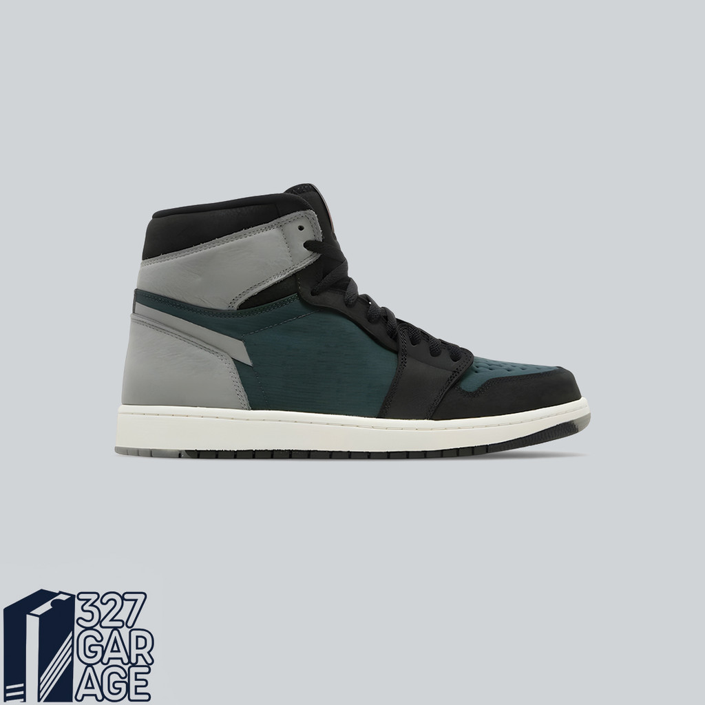 Sneakers  Nike Air Jordan 1 GORE-TEX Particle Grey Original BNIB Unisex