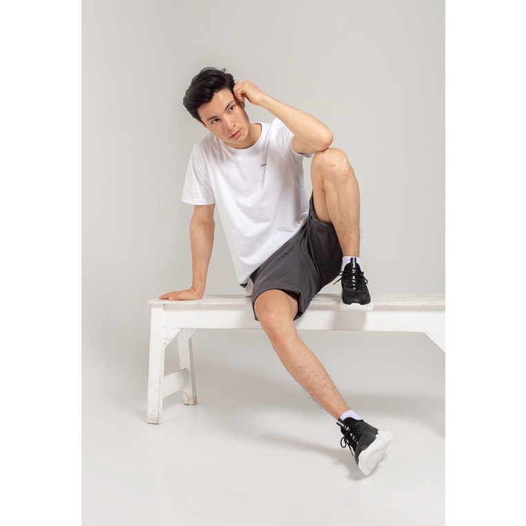 3Second Sepatu Sneakers Pria 010222