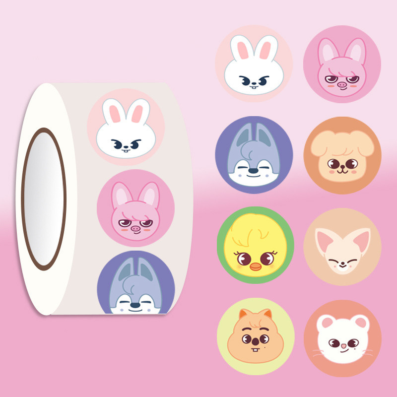STRAY KIDS 2.7CM Stray ildren 200 stickers Round Cartoon Anime skzoo Packaging Sealing Small Sticker