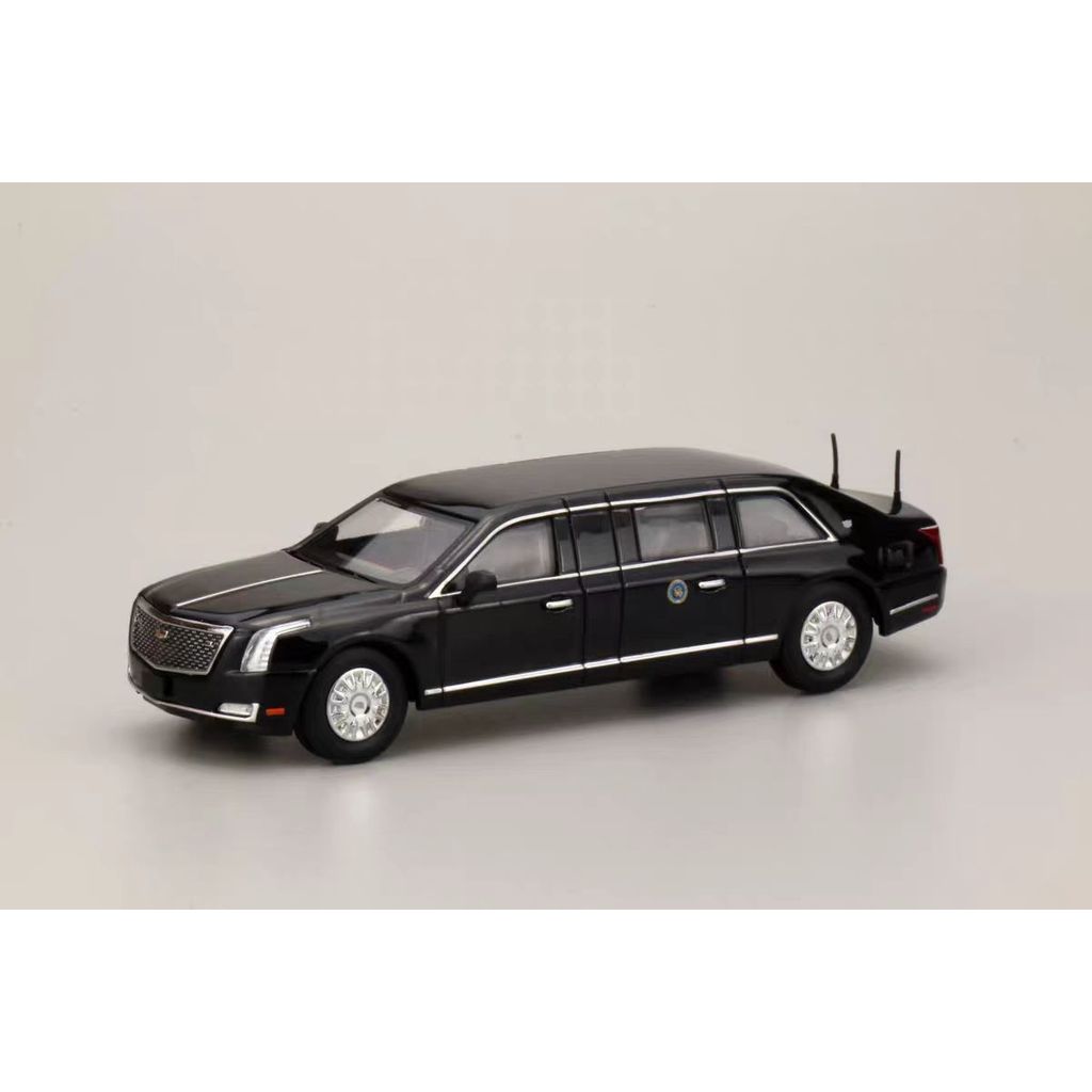 596 1：64 alloy car model Toy gift ornaments