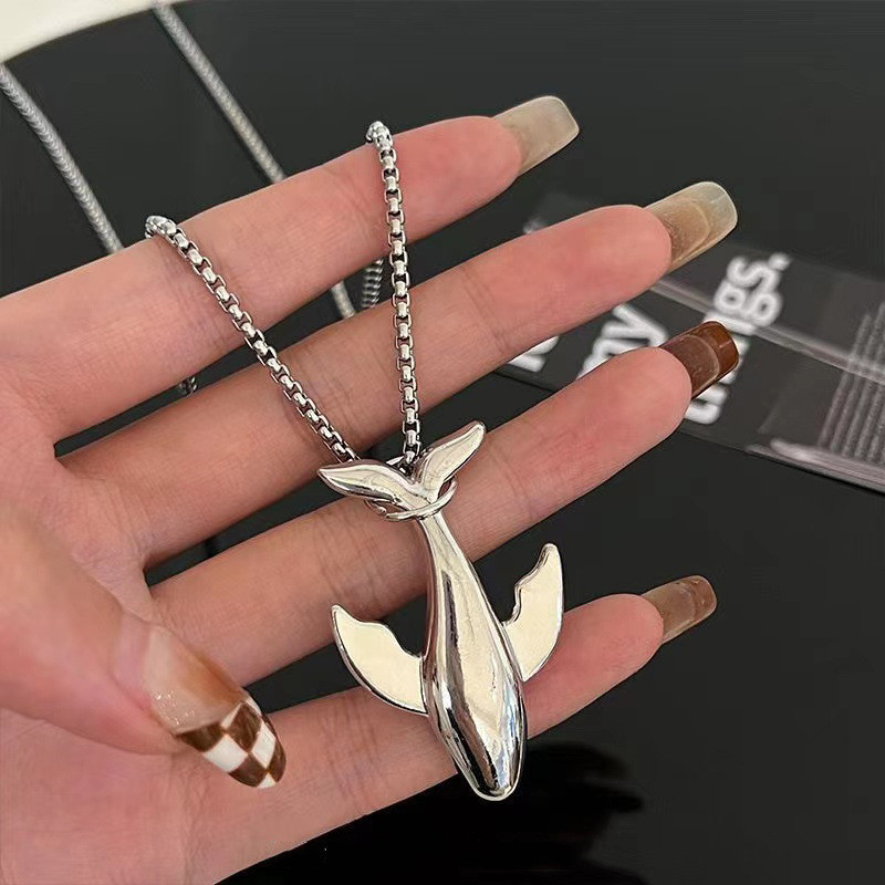 Fashion Trend Whale Stainless Steel Pent Necklace for Men Exquisite High-end Design Small Whale Cold
