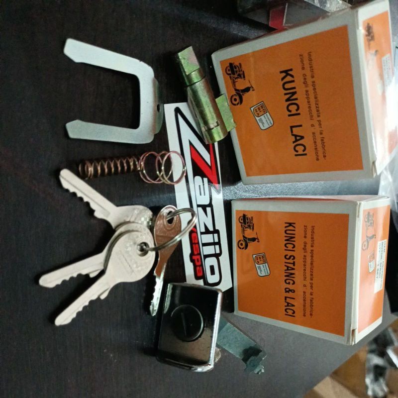 kunci laci + kunci lanci dan stang murah merk bobina garage vespa