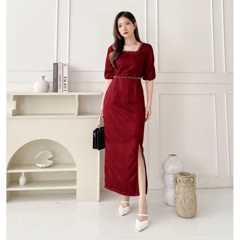 Gisel Sexy Bodycon Dress Satin Pesta Gaun Natal dan Kondangan Bahan Satin Velvet Belah Samping Paha 