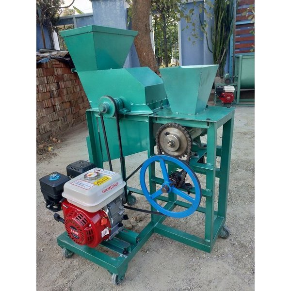 Mesin Chopper kombinasi mesin cetak pelet pakan ternak