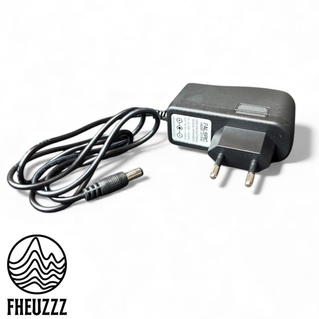 Adaptor Efek Gitar Stompbox 9V Volt Negative Center Polaritas 1A Ampere