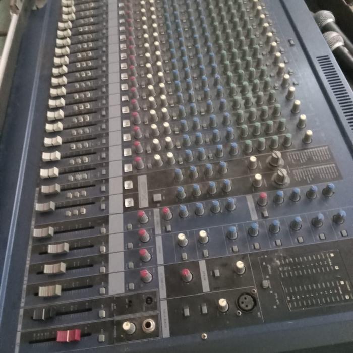 MIXER YAMAHA MG24+HARDCASE