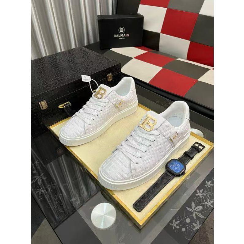 Merek Sepatu Pria  BALMAIN Sepatu olahraga pria baru