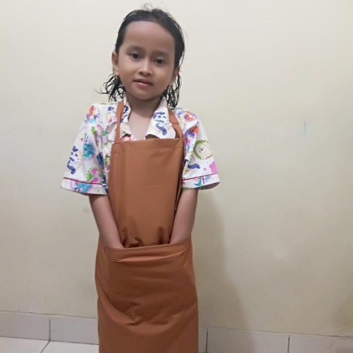 Celemek anak anti air