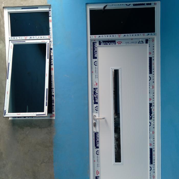 pintu panel aluminium
