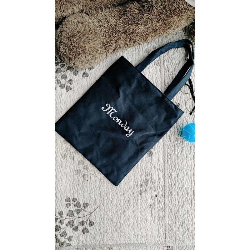 GBV ToteBag Daily Tote Bag Sunday Monday Friday Tuesday Wednesday Monday Friday Ala Korea