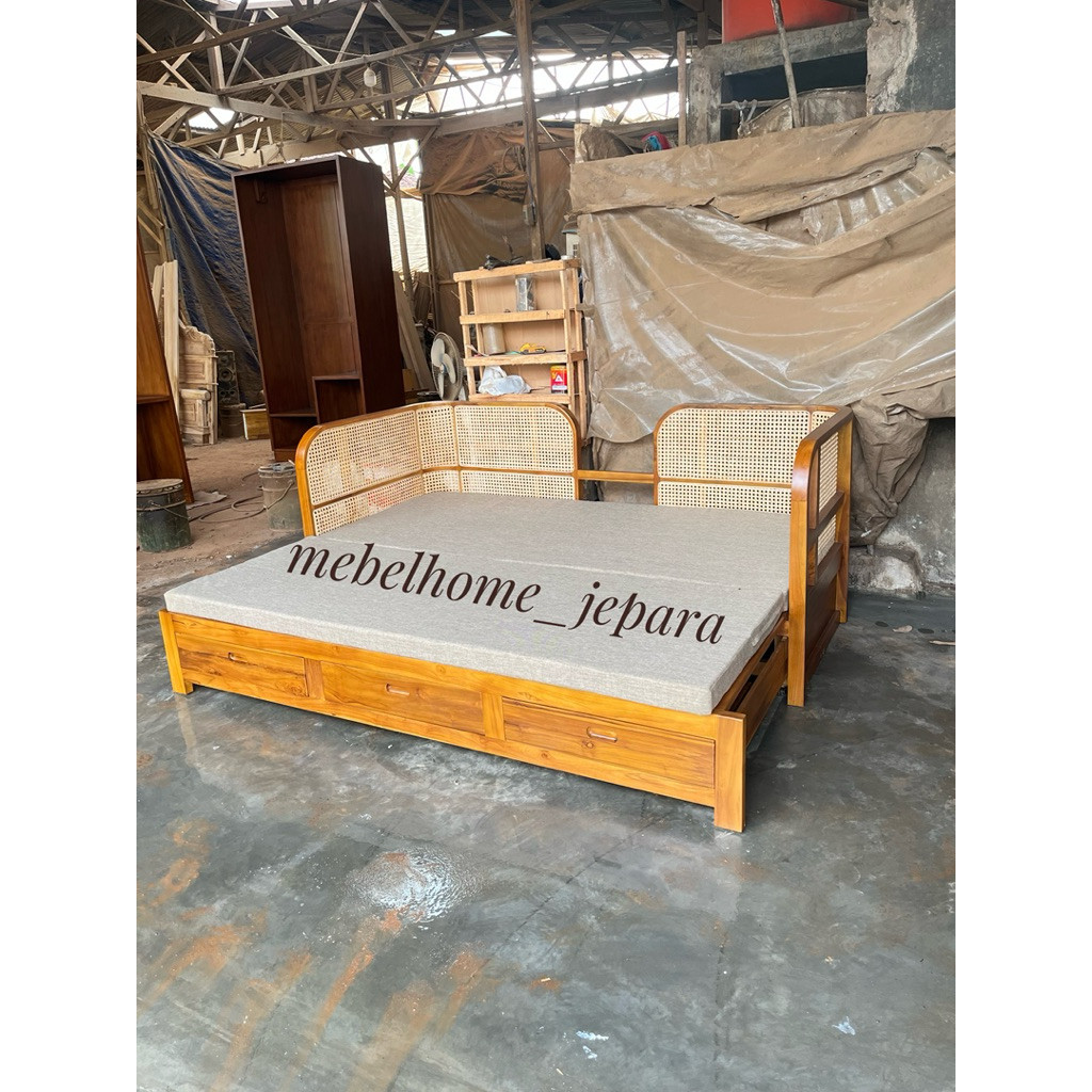 bale bangku kayu jati rotan,bangku rotan eastetic,bangku jati rotan termurah,bangku sleding rotan