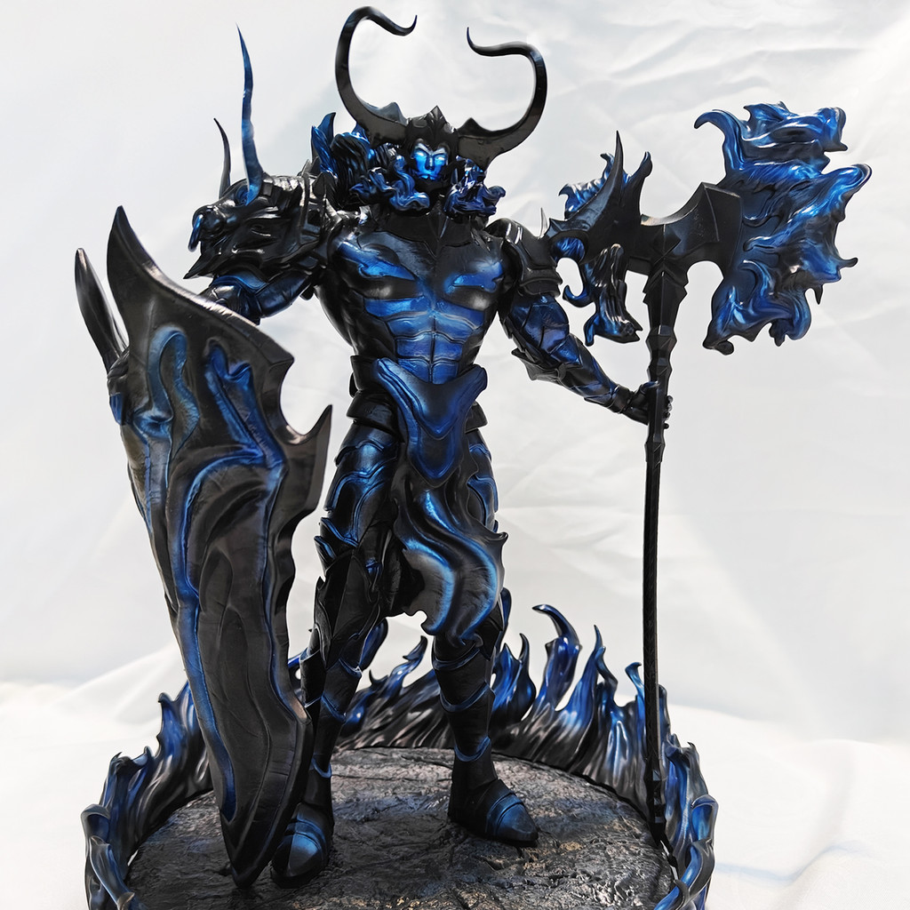 Solo Leveling King Eren, Yeagerit, Bell Resin Statue Model Toy Decoration