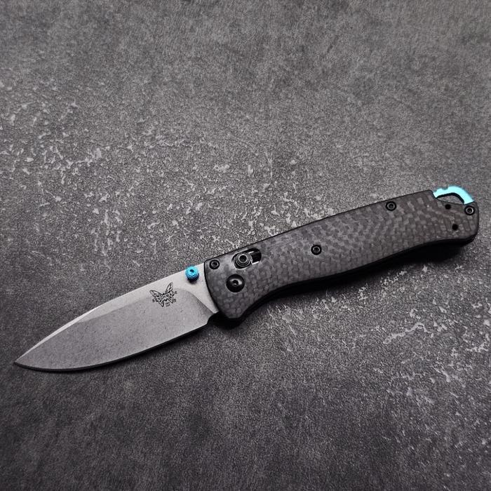 Pisau Lipat Benchmade BM535 Bugout Carbon Fiber Handle Stainless Steel Folding Knife