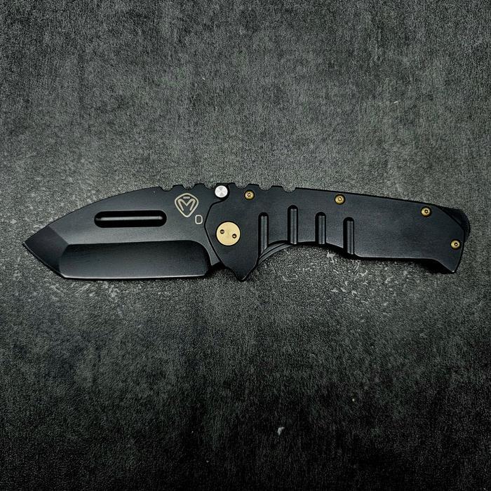 Pisau Outdoor Medford Praetorian Black Gold Steel Handle D2 Blade