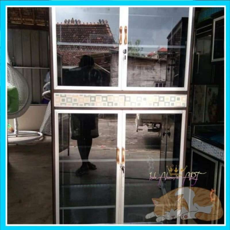 Lemari Dapur Lemari Rak Kaca Alumunium Serbaguna