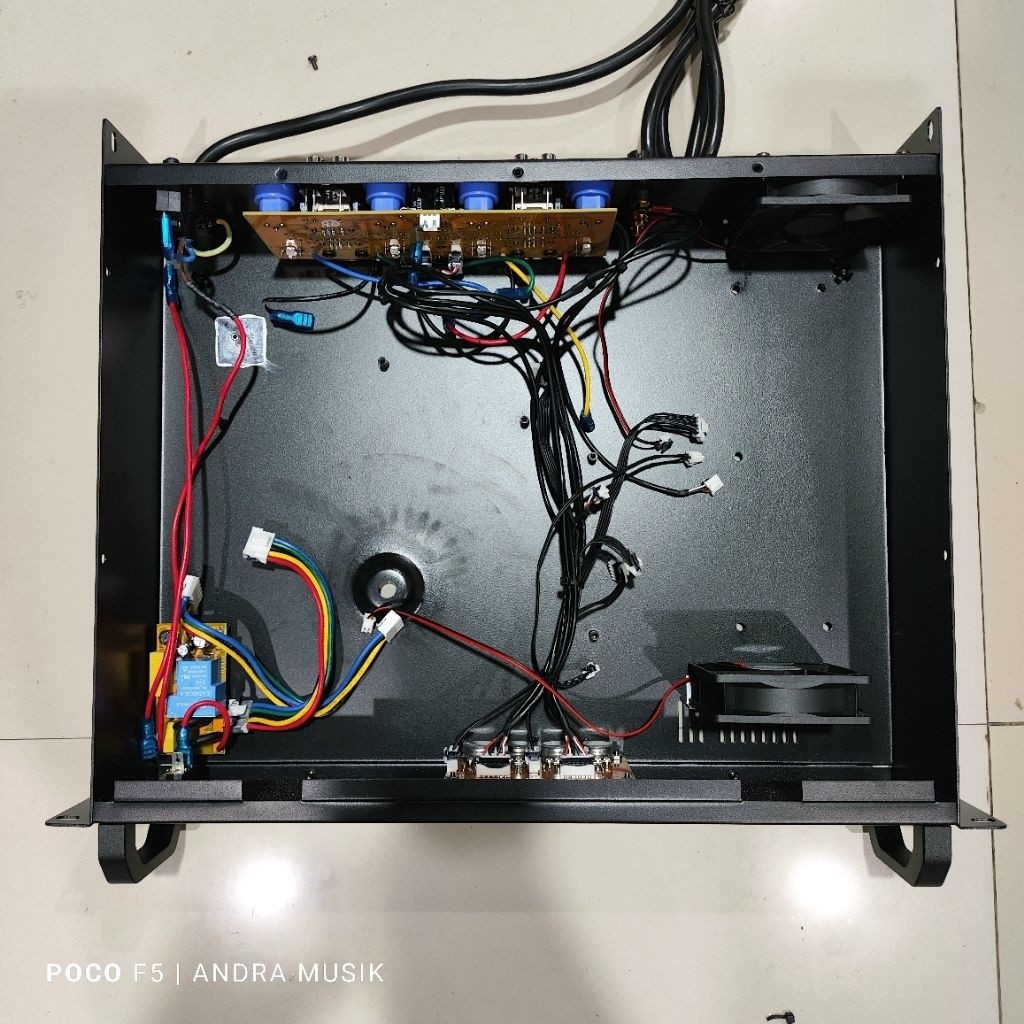 BOX KESING BODI BODY POWER AMPLIFIER ASHLEY 4400 Class AB 400-1050 WATT 2 CHANNEL KOMPLIT AKSESORIS