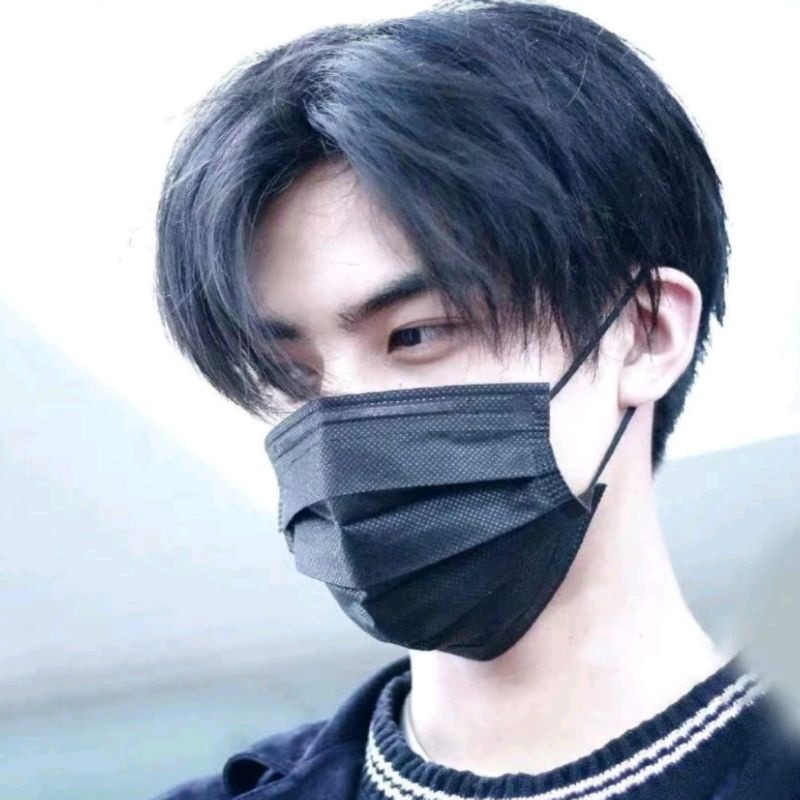 WIG PRIA KOREA RAMBUT PENDEK BELAHAN TENGAH WARNA HITAM ALAMI RAMBUT PALSU PRIA BELAHAN TENGAH