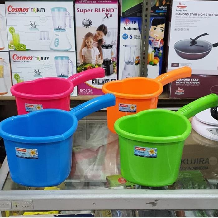 Gayung Mandi Lion Star Bentuk Hati/ Gayung Mandi Lion star