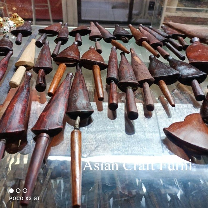 Pusaka lengkap warongko ada pusoko trisula semar banyak Bisa dibadingkan dgn Toko Sebelah ACF1111