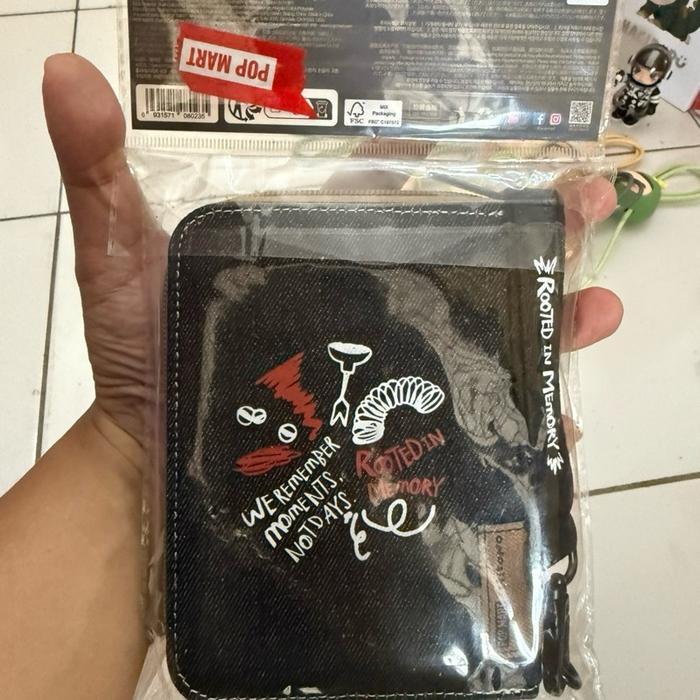 POP MART HIRONO PASSPORT BAG BNIB