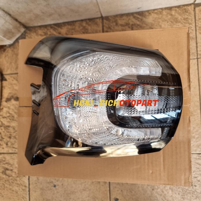 StopLamp Lampu Stop Sienta Tipe G V original satuan - kiri top