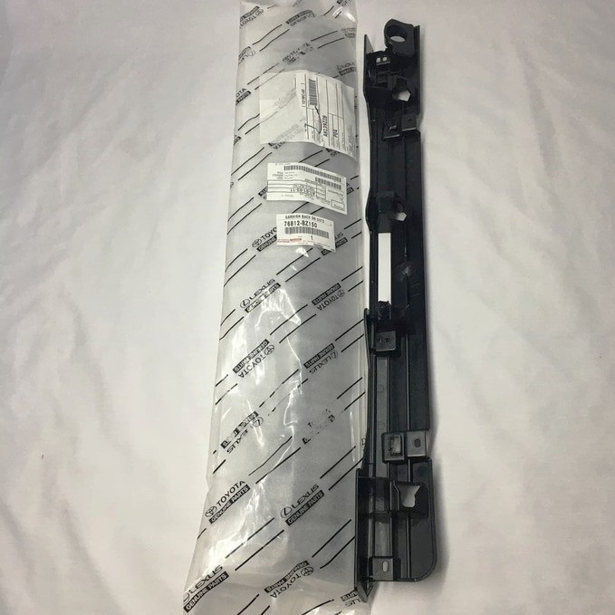 dudukan / bracket trunklid trunk lid avanza 2018 2019 2020 2021 ori
