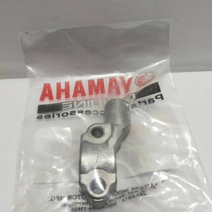 Dudukan spion KANAN mio/vega r new/mio soul /xeon gt soul gt jupiter z