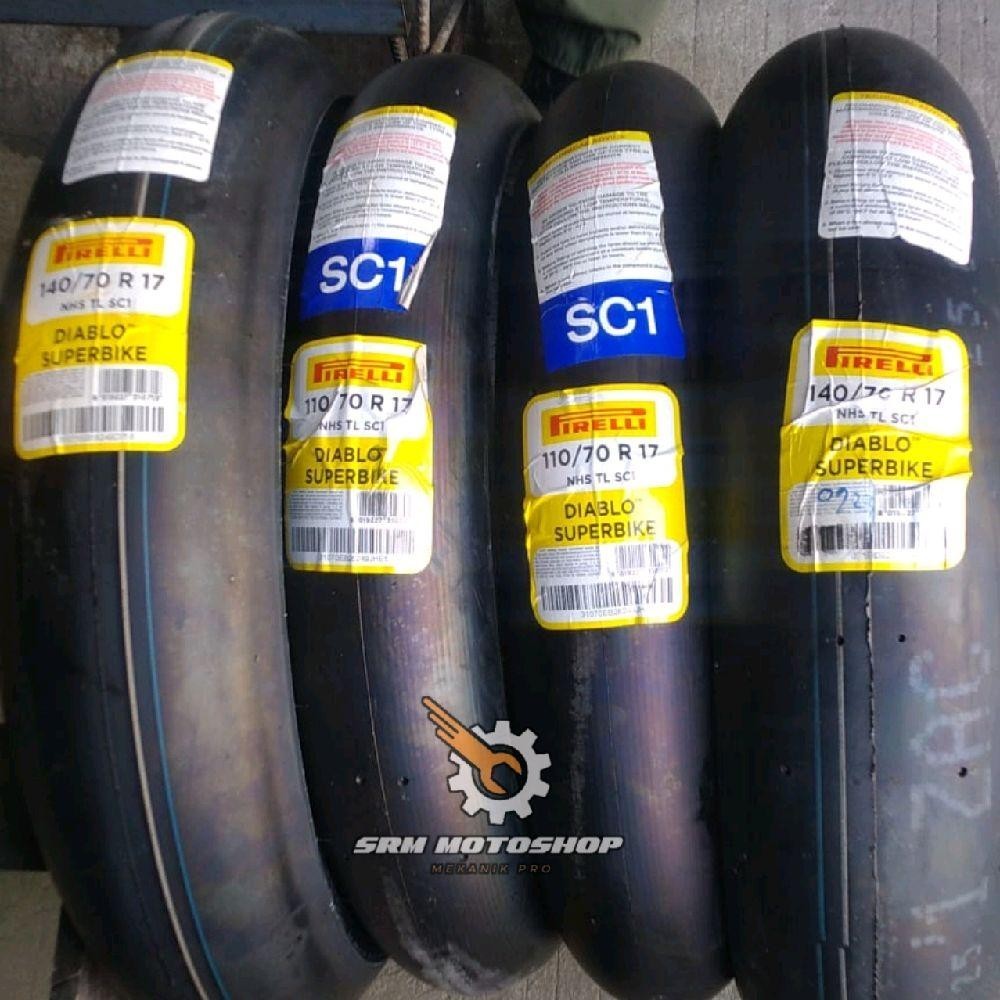 Sepasang Ban Slick Pirelli 110/70-17 & 140/70-17 Diablo Superbike SC1 Radial Tipe Tubles Soft Compou