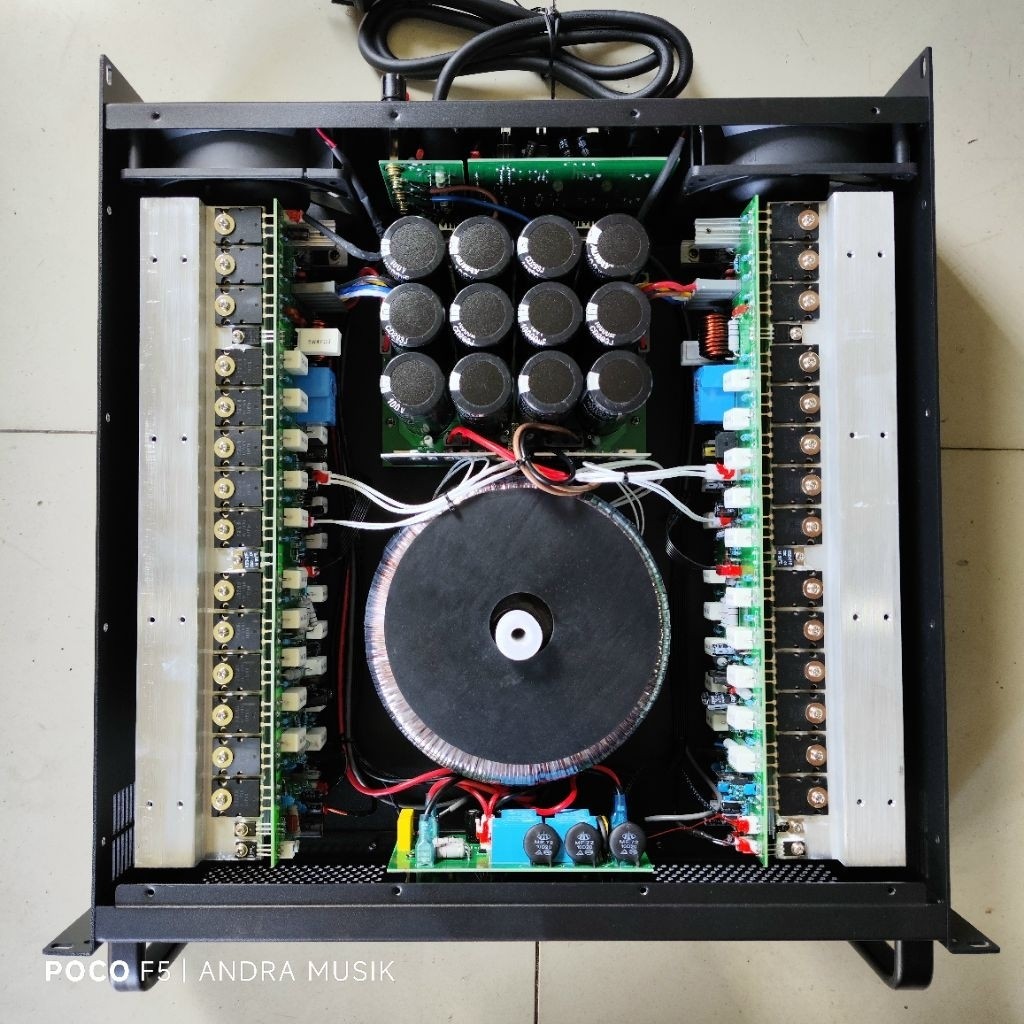 Box Power amplifier 3U 1600w x 2 chanel Komplit aksesoris copotan power Build Up 2 canel Pabrikan