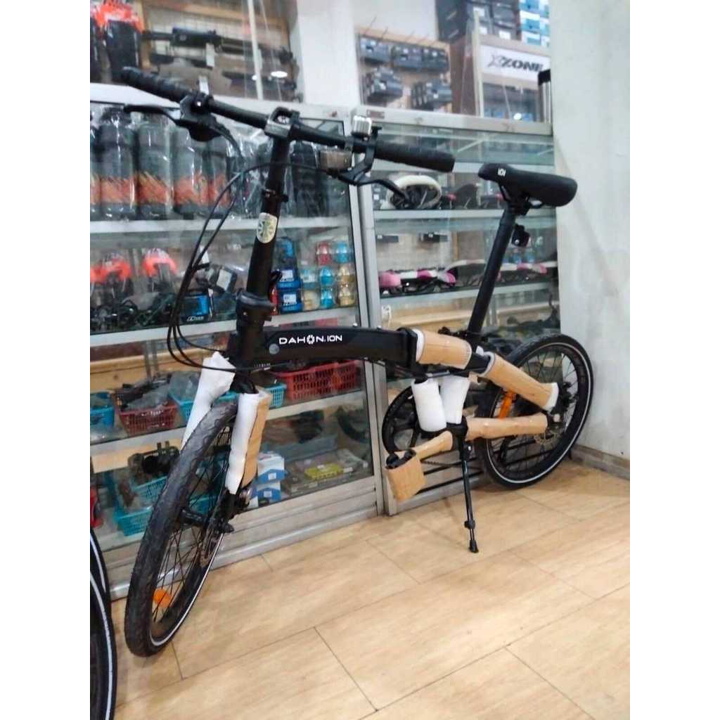 Sepeda Lipat Dahon Ion Eugene