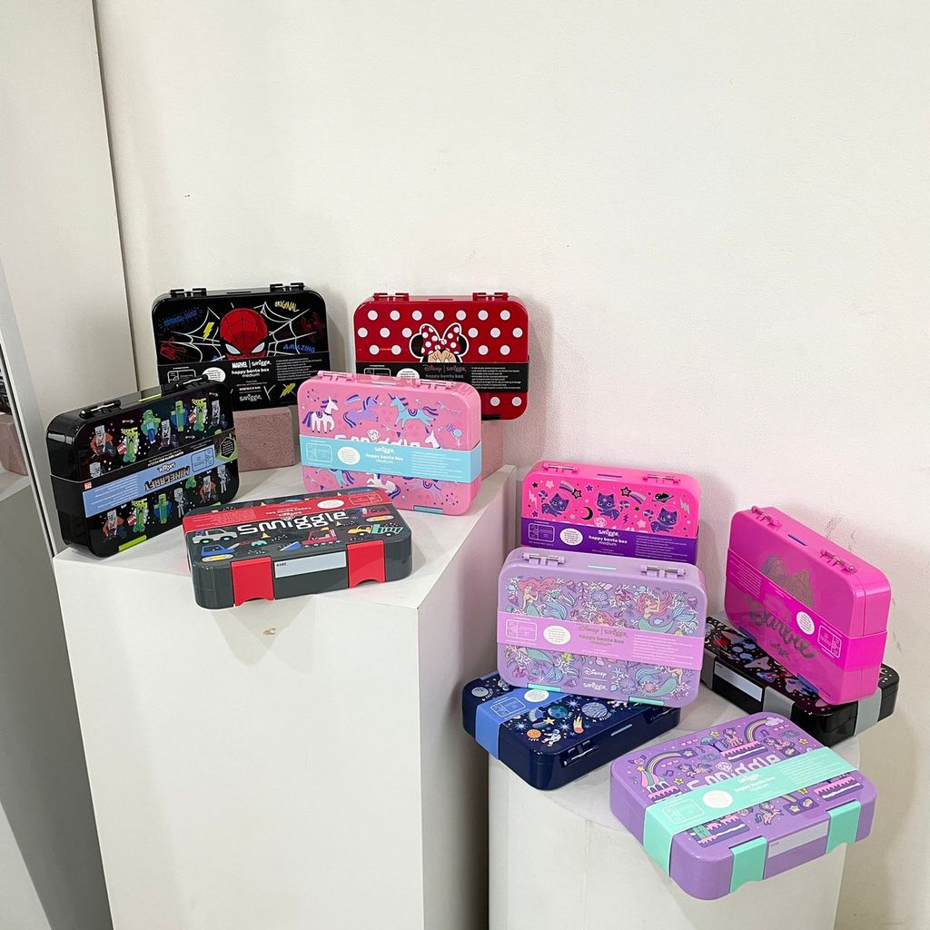 SMIGGLE  BENTO LUNCH MEDIUM BOX