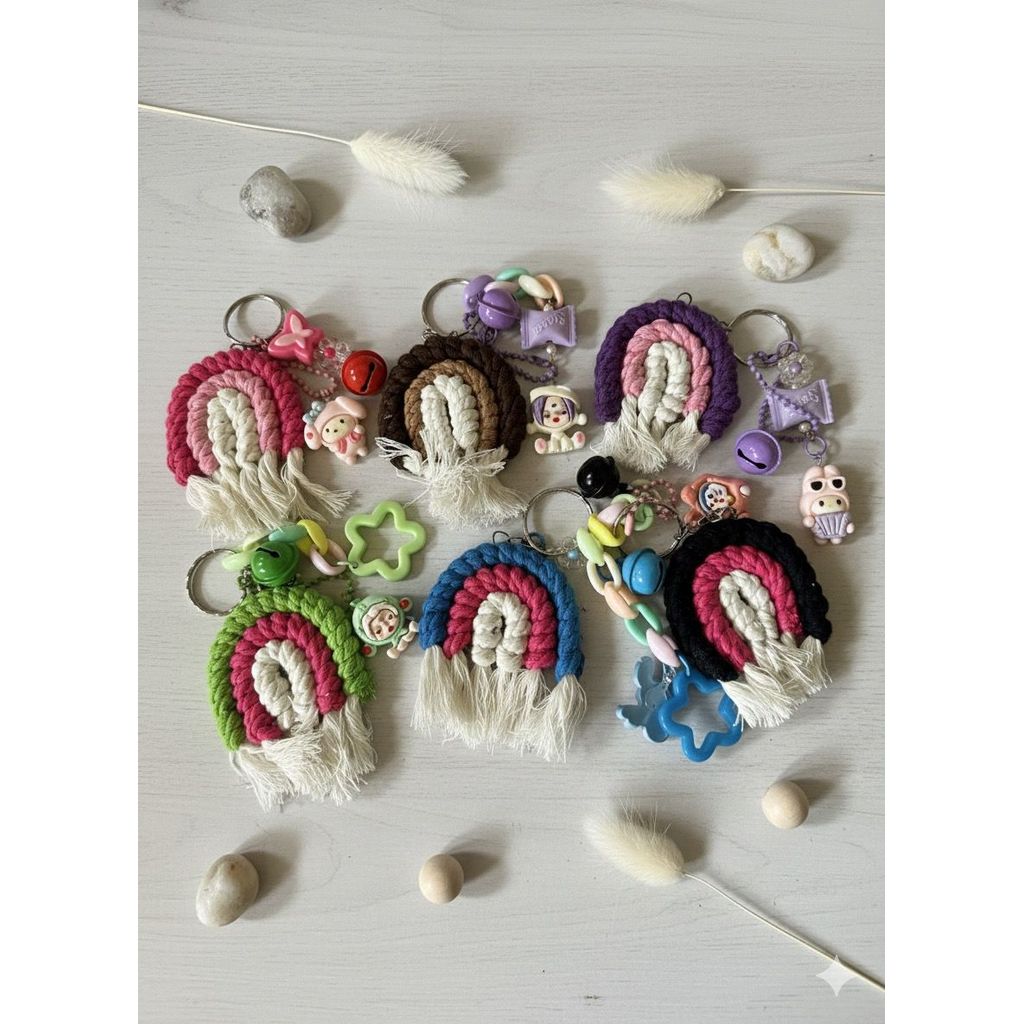 CITY  GROSIR READY Gantungan Kunci Pelangi Rainbow Keycain Macrame Handmade Lucu dan Unik