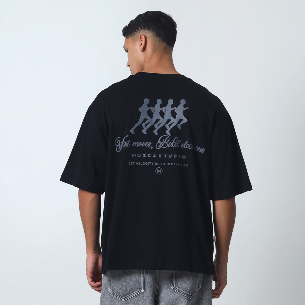 (COD) MUZCA Oversized T-Shirt Fast Moves Black
