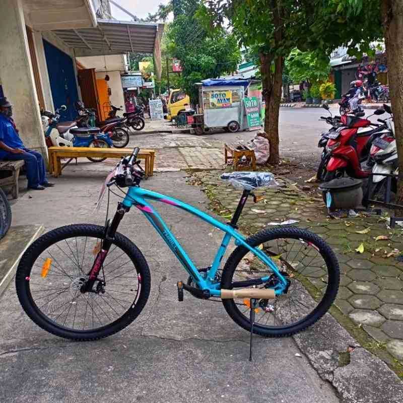 MTB 27.5 Thrill Cleave 4.0 BB Tosca Pink Size M